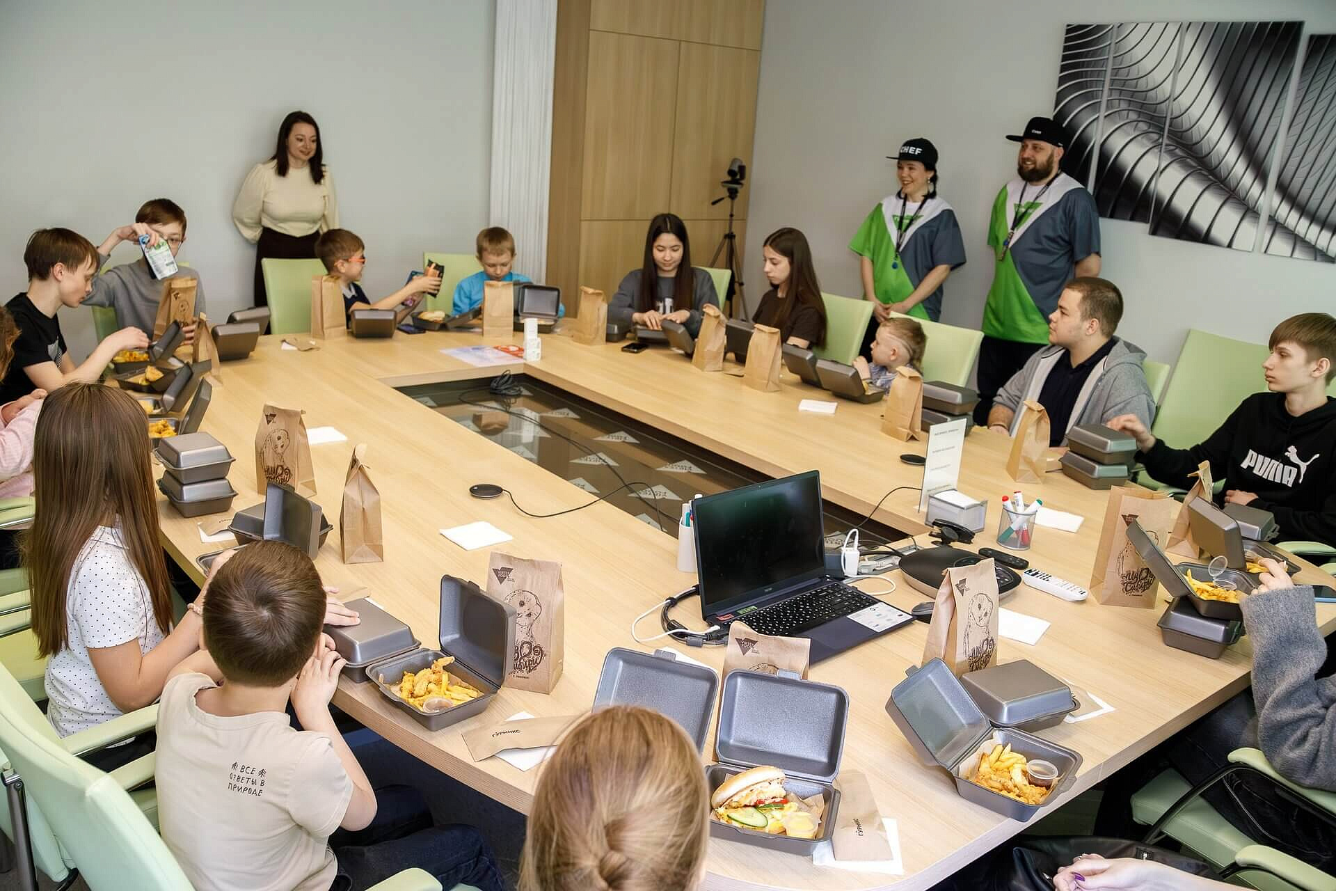 На работу к папе и маме. Экскурсии для детей VIRTEX-FOOD. Апрель 2026